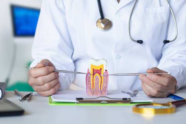 Best Urgent Tooth Repair  in Cutler, CA